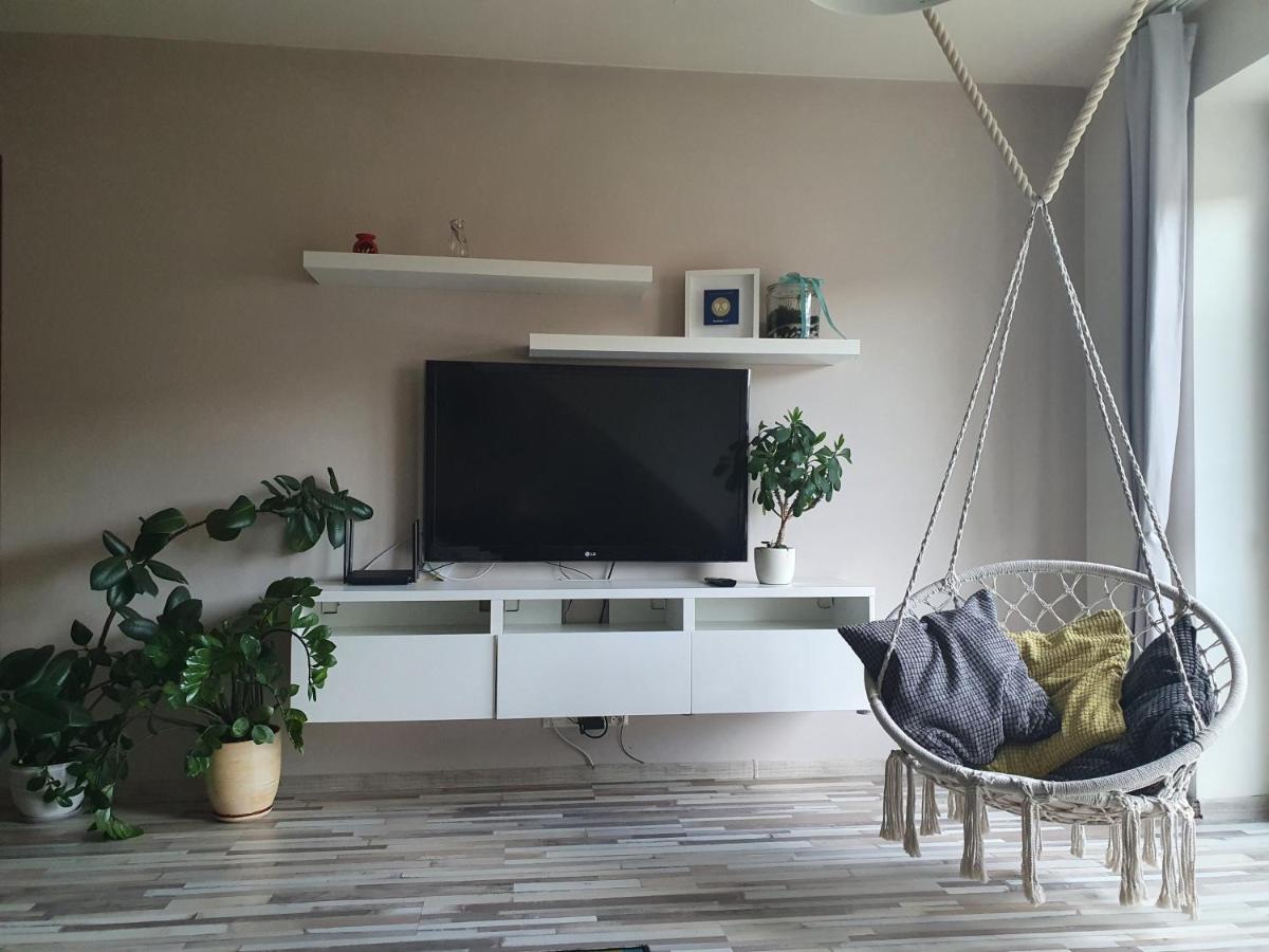 Apartament W Centrum Ustrzyki Dolne Extérieur photo